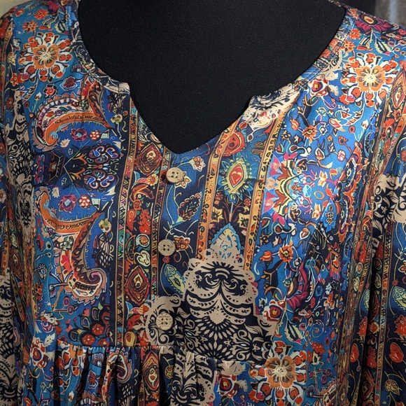 Great Christmas Gift Tunic top pair of leggings Necklace plus Earrings all NWOT - Picture 7 of 9